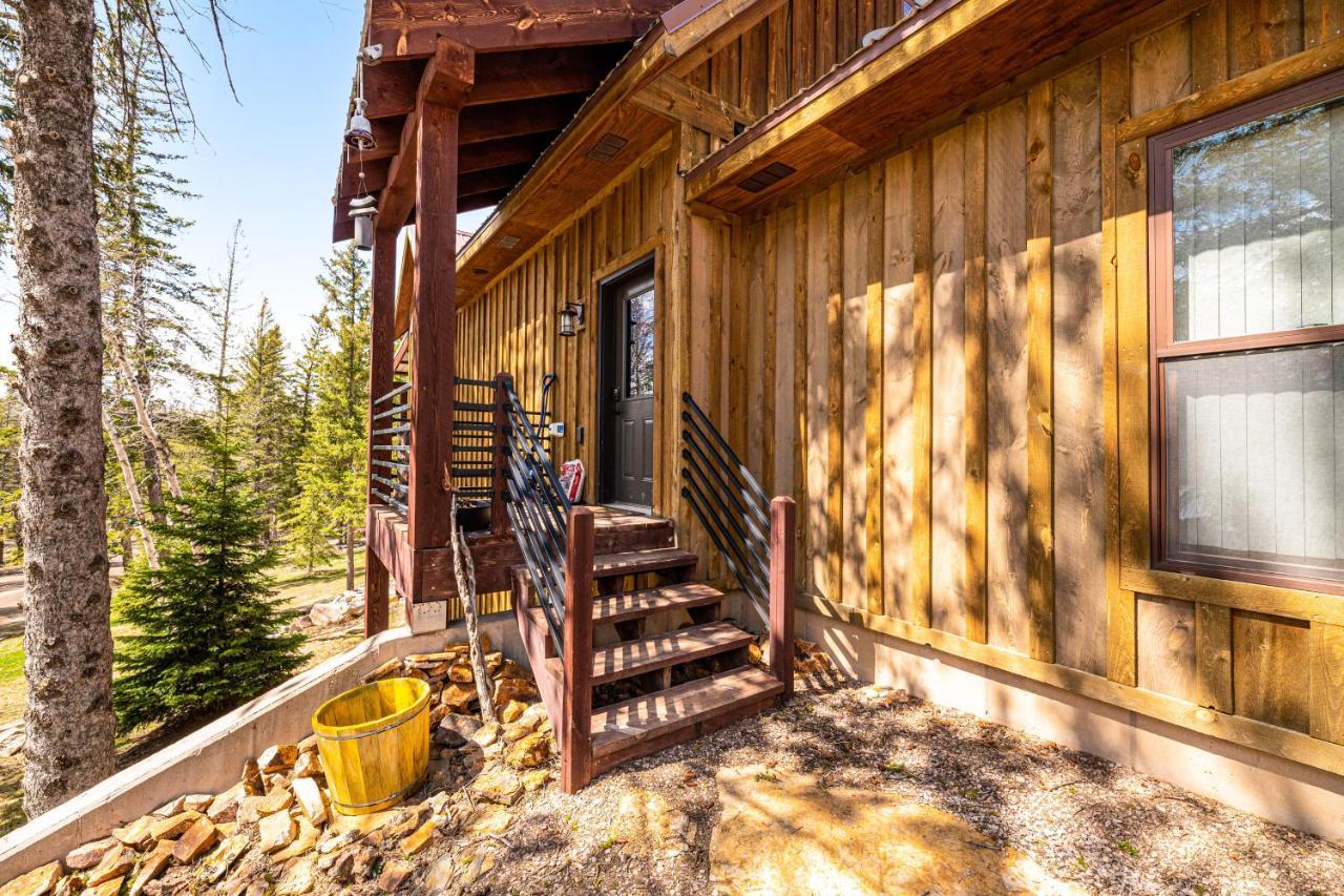 Lost Buffalo Lodge Lead Ngoại thất bức ảnh